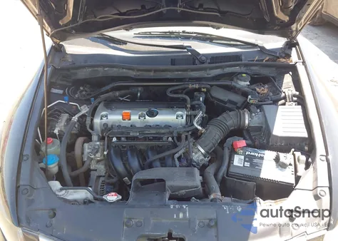 2010 Honda Accord 2.4 Ex-L z USA, uszkodzony, nr VIN 1HGCP2F85AA195236